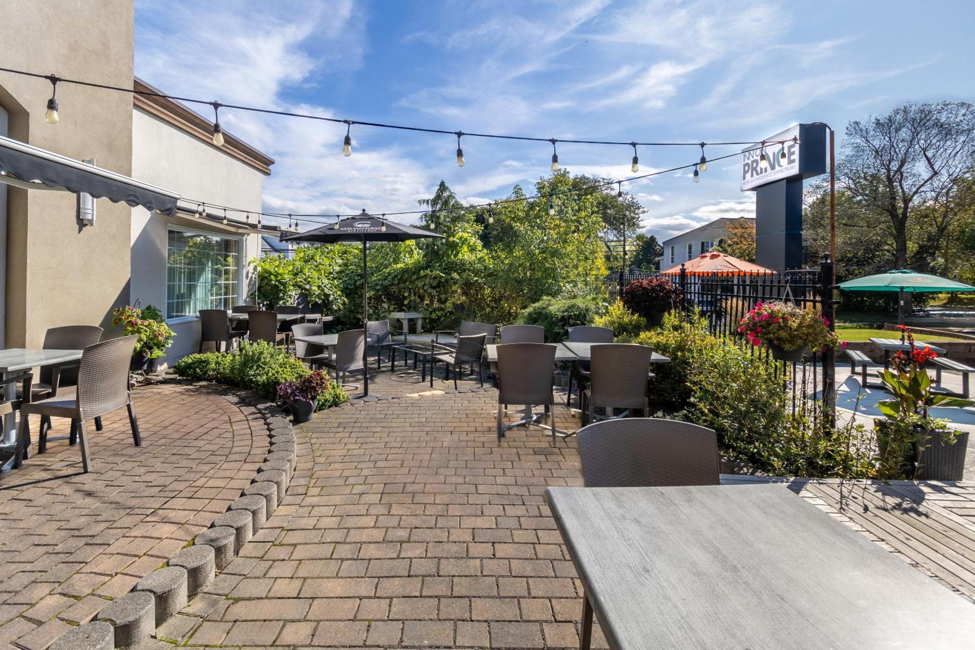 Inn On Prince Hotel And Conference Centre Truro (Adults Only) Exterior photo